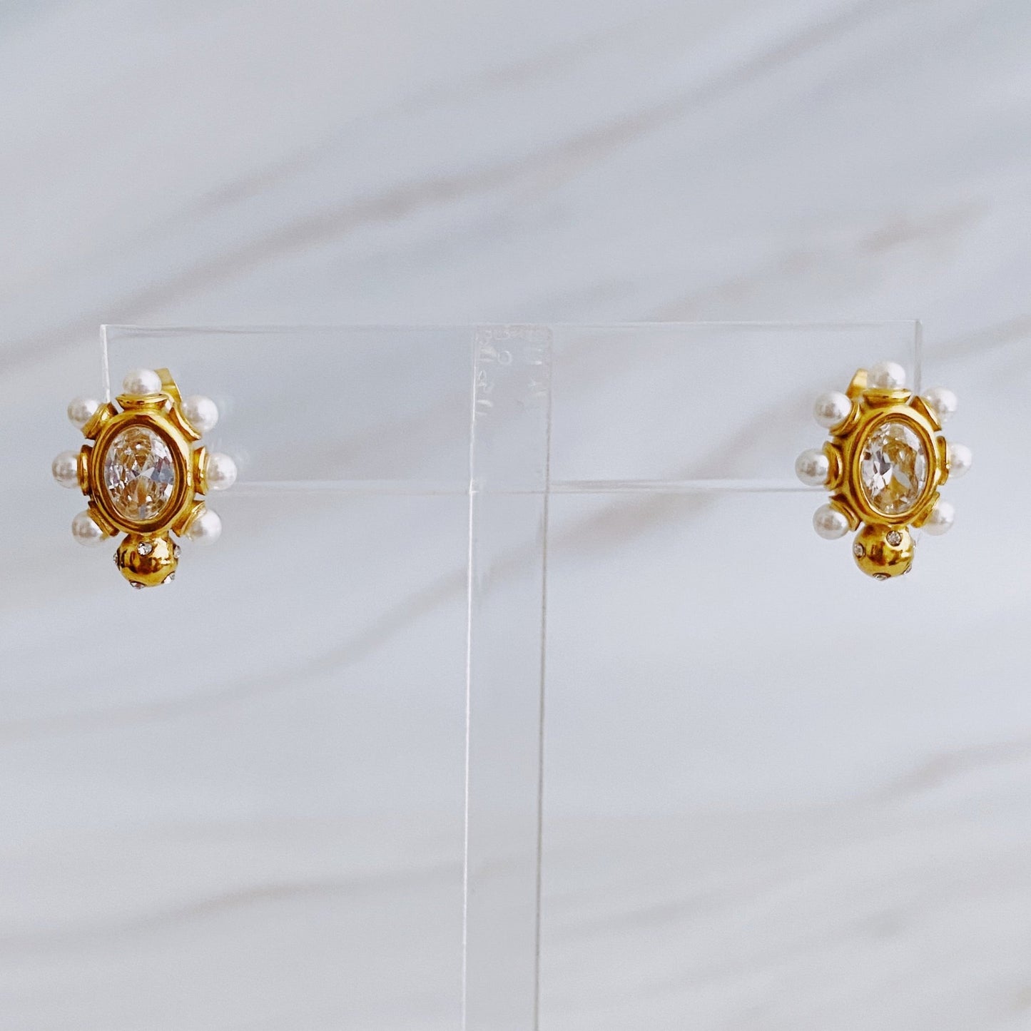 Glam On The Yacht Stud Earrings - Silver Whisper