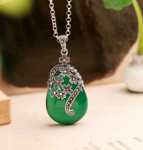 Chic S925 Green Agate Heart Pendant