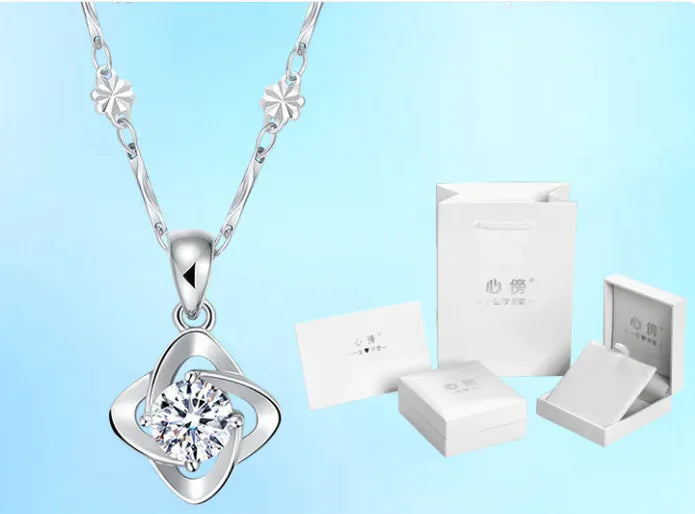 Elegant Silver Clover Necklace