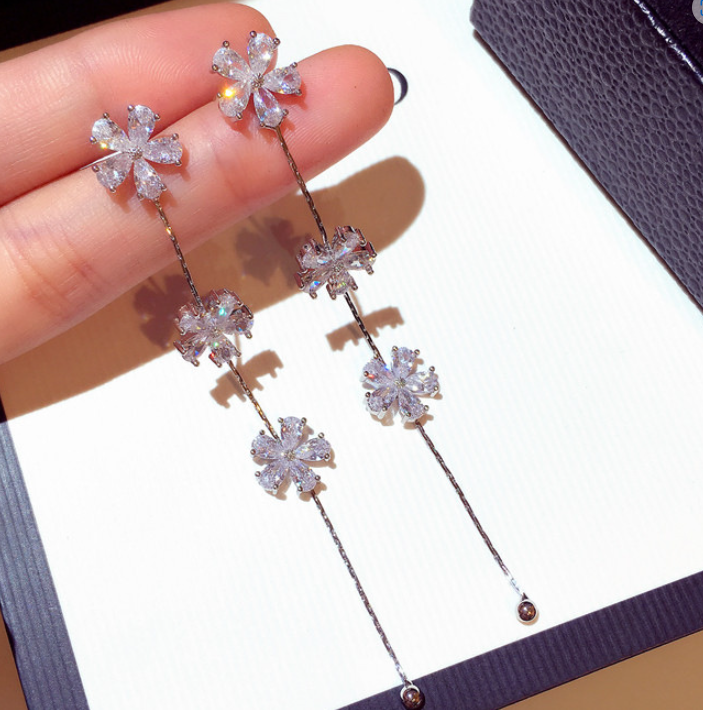 Elegant Snowflake Diamond Drop Earrings