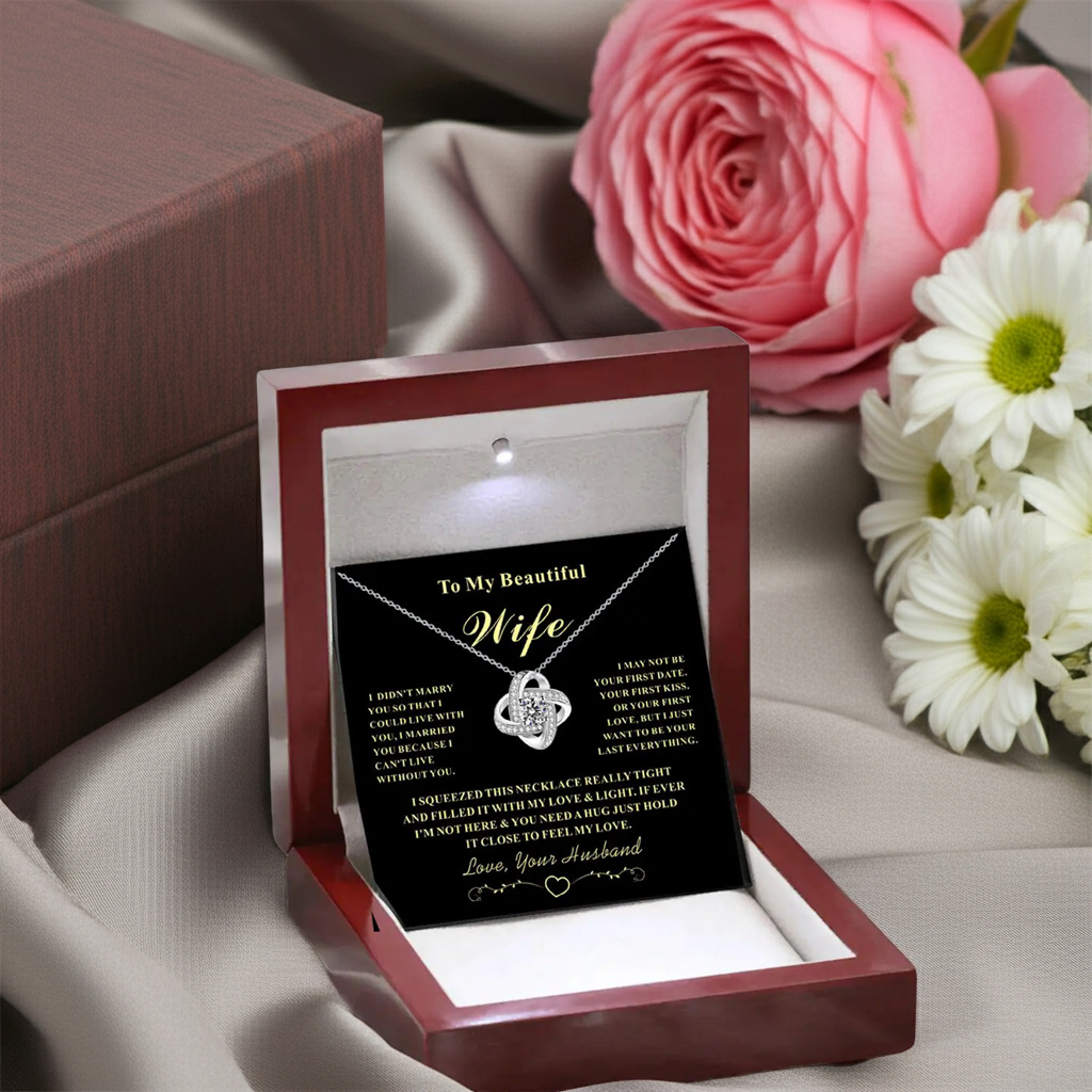 Elegant S925 Diamond Clover Pendant