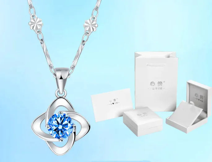 Elegant Silver Clover Necklace