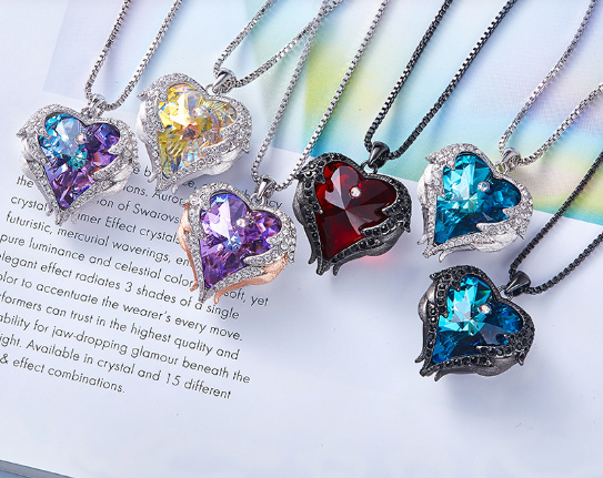 Elegant Heart Crystal Pendant Necklace