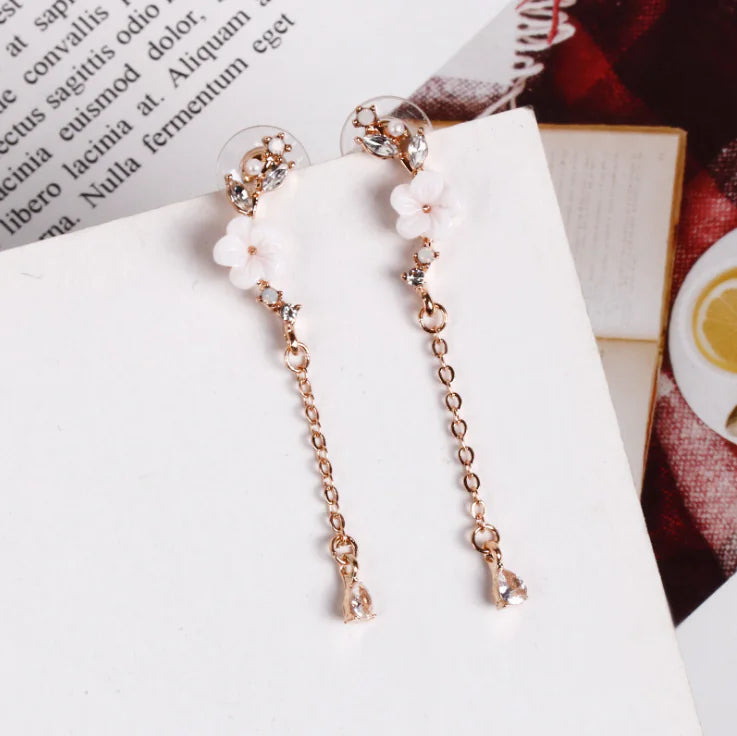 Elegant Snowflake Diamond Drop Earrings