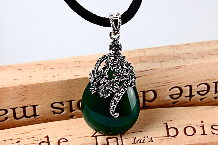 Chic S925 Green Agate Heart Pendant