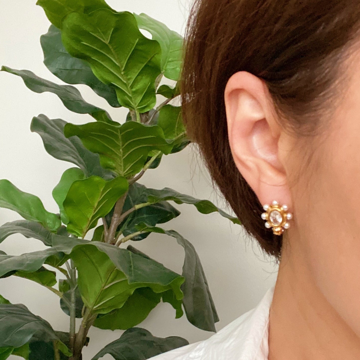 Glam On The Yacht Stud Earrings - Silver Whisper