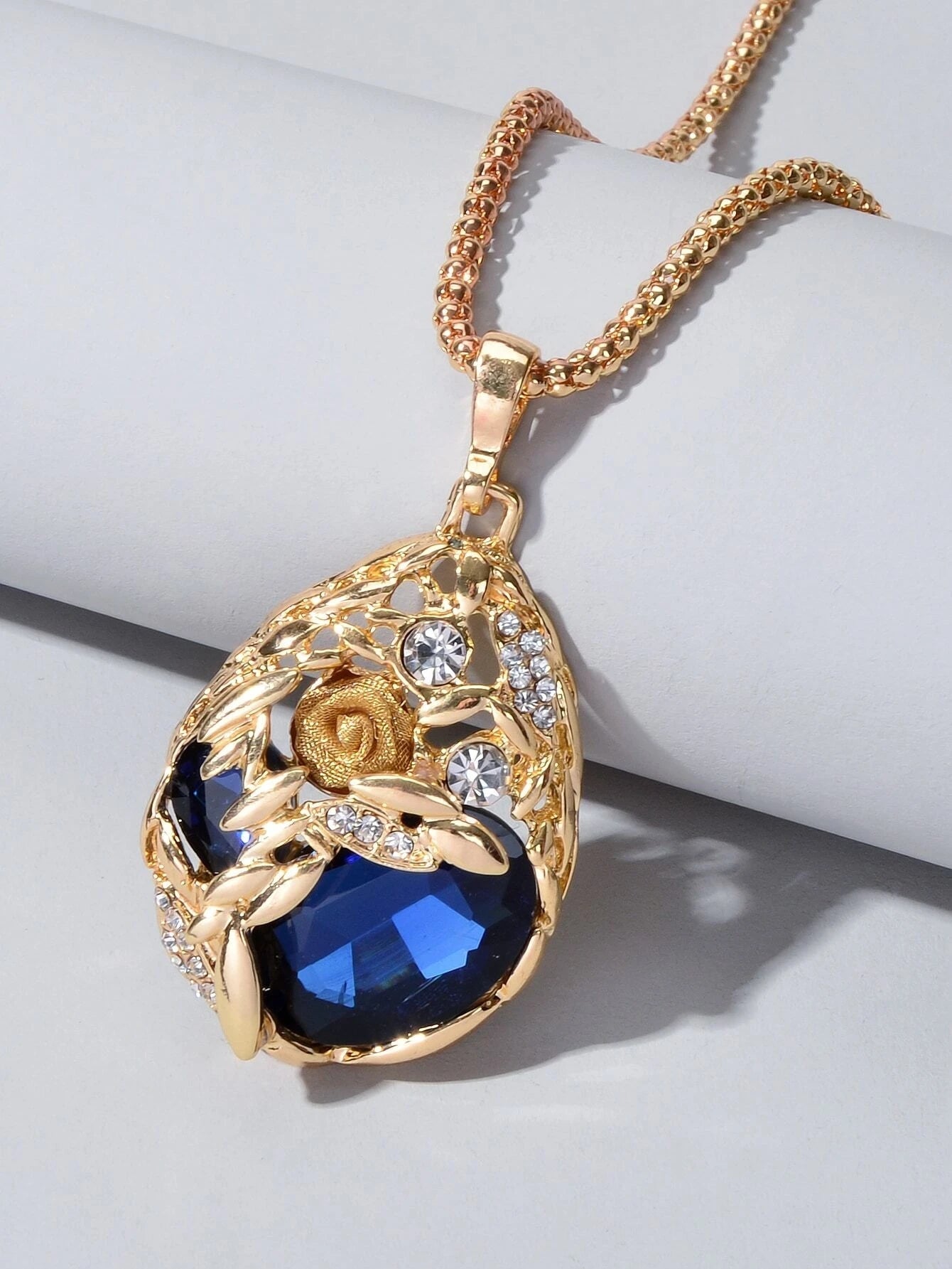 Luxurious Jewellery Rhinestone Champagne Blue Crystal Flower Water Drop Necklace - Silver Whisper