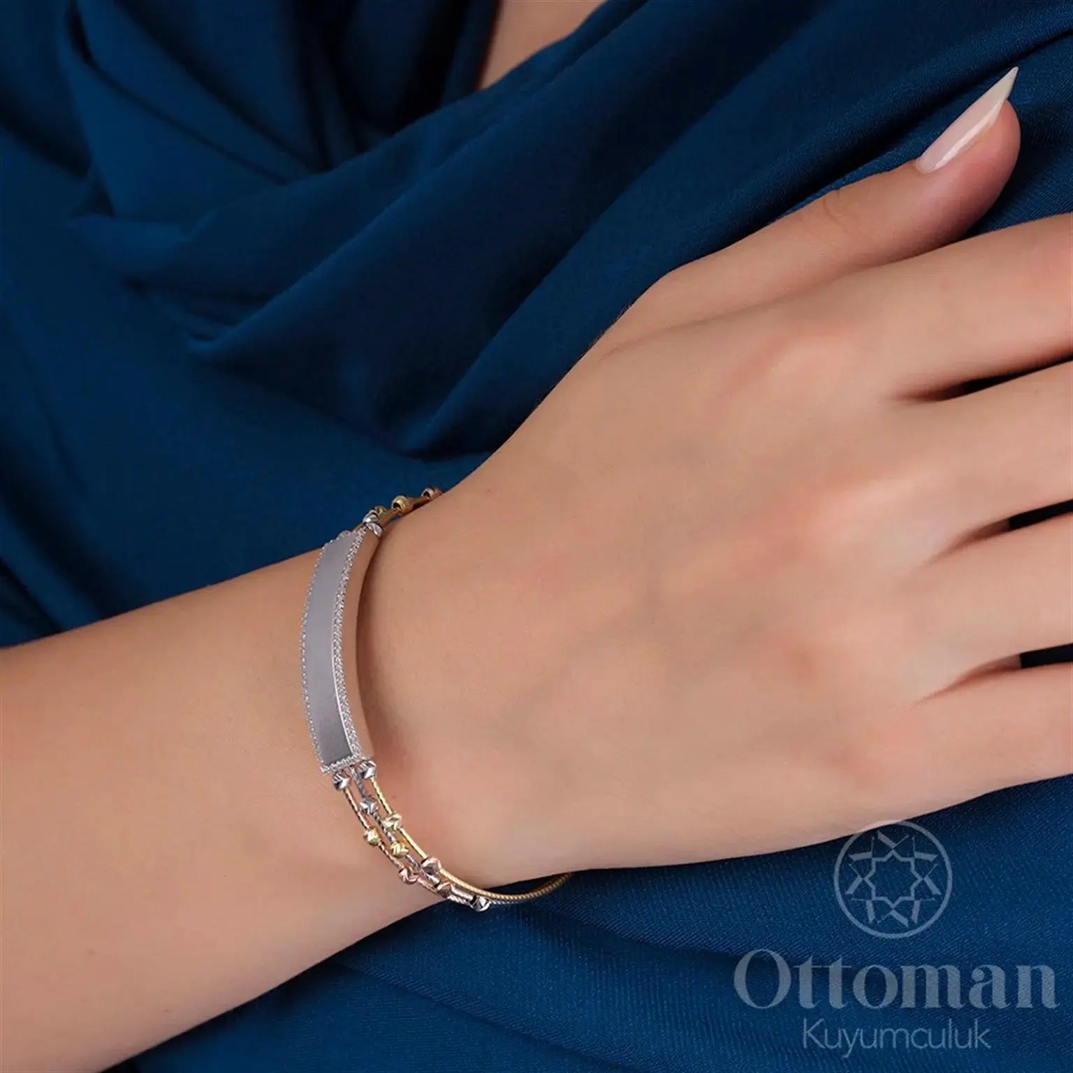 Silver Dorika Name Plate Bracelet - Silver Whisper