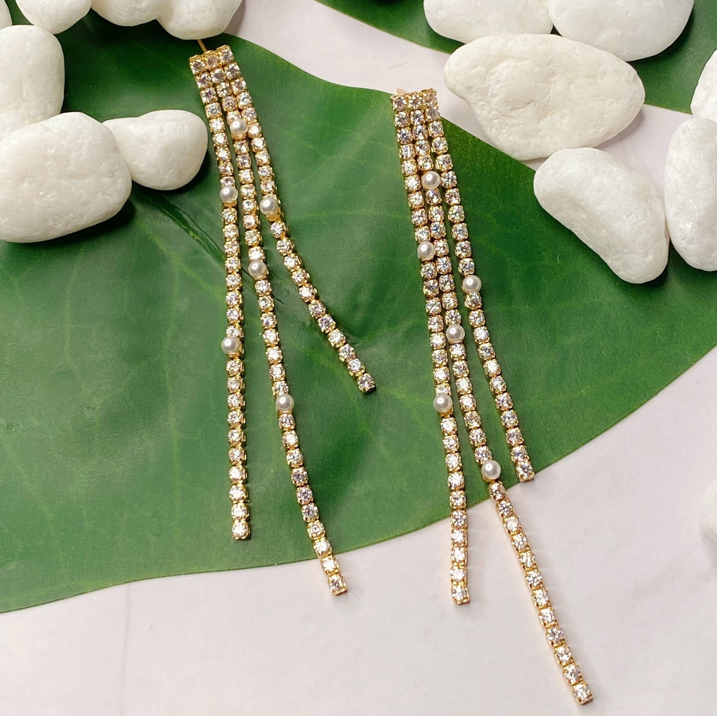 So Influencer Earrings - Silver Whisper