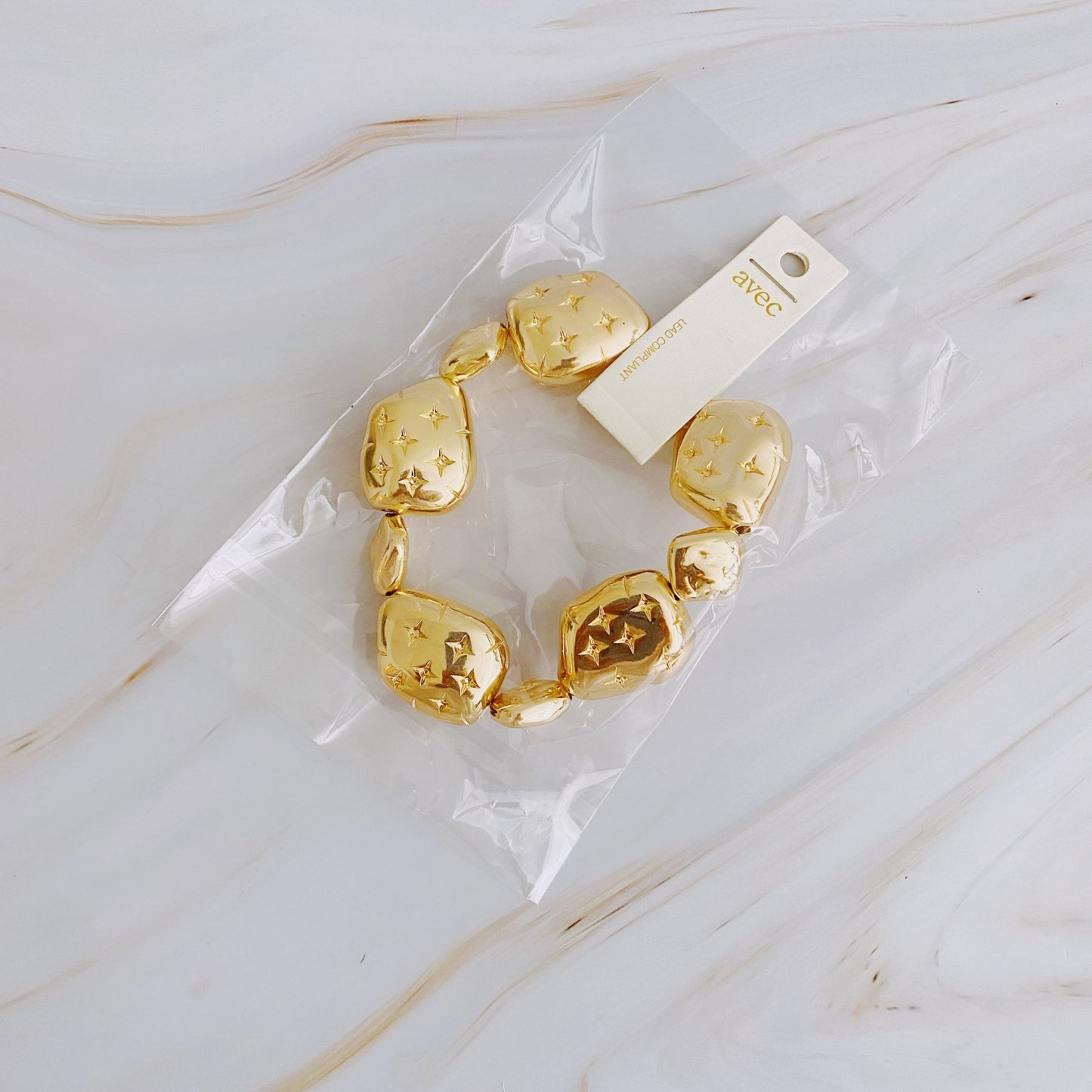 Starlight Golden Pebble Stretch Bracelet - Silver Whisper